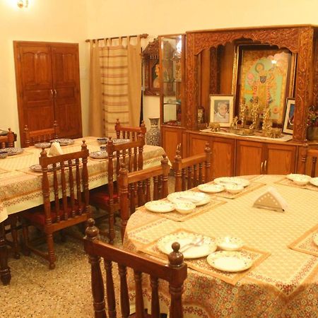 Homestay Varanasi Eksteriør billede