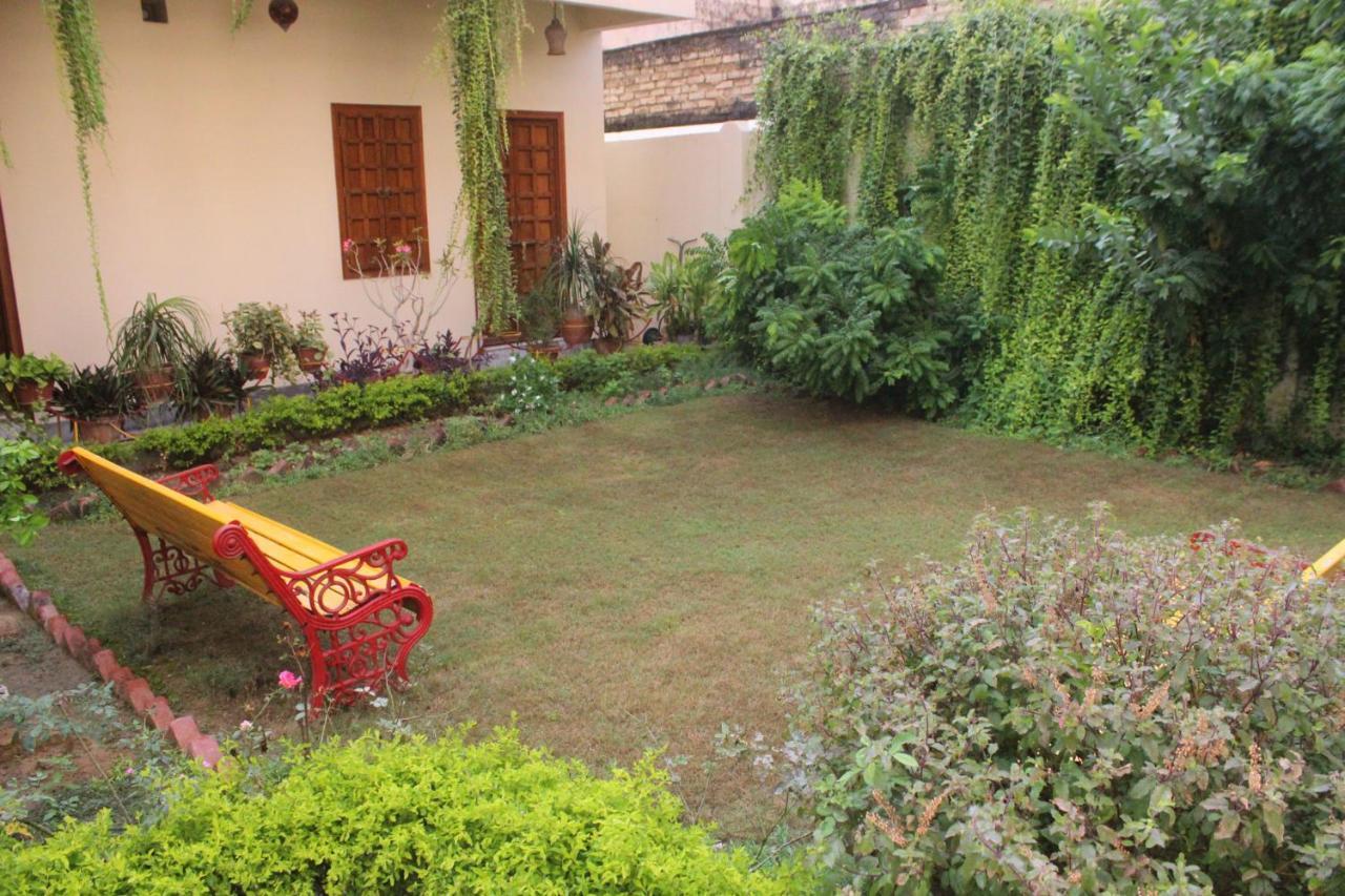 Homestay Varanasi Eksteriør billede